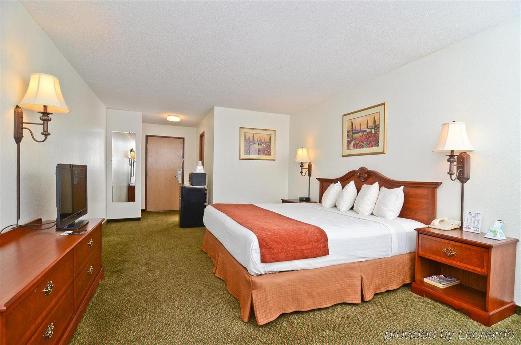 Econo Lodge Inn & Suites Fairview Heights Near I-64 St Louis Bagian luar foto